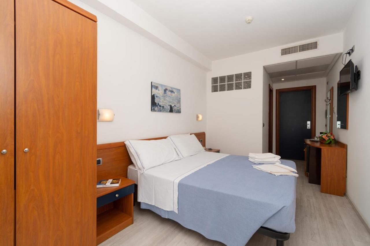 Hotel La Sirenetta トルトレート エクステリア 写真