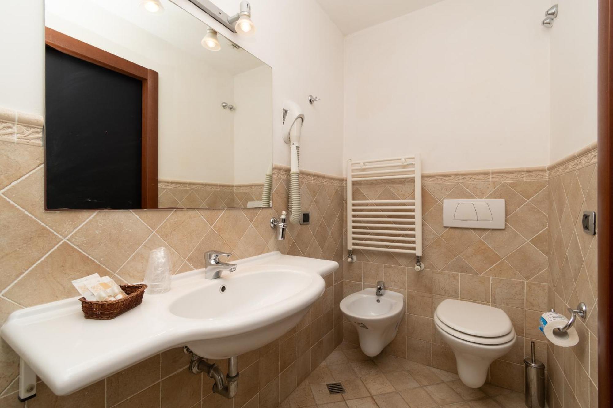 Hotel La Sirenetta トルトレート エクステリア 写真